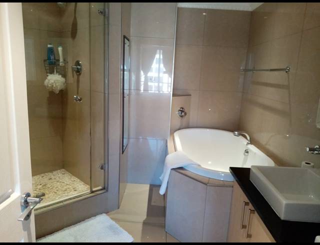 2 BEDROOM APARTMENT FOR SALE IN POINT WATERFRONT